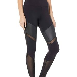 Alo Sheila legging, Size M